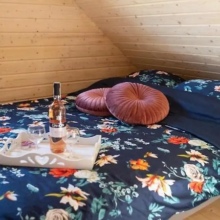 Home, Private Sauna And Jacuzzi Lipusz