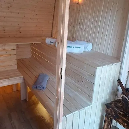 Home, Private Sauna And Jacuzzi *