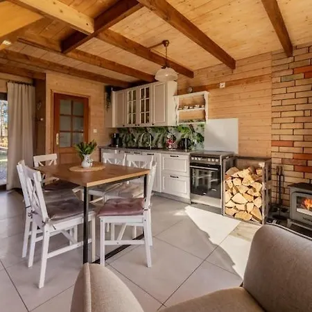 Home, Private Sauna And Jacuzzi * Lipusz