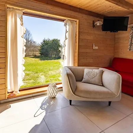 Nyaraló Home, Private Sauna And Jacuzzi Lipusz