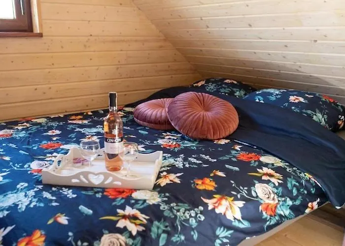 Home, Private Sauna And Jacuzzi Lipusz