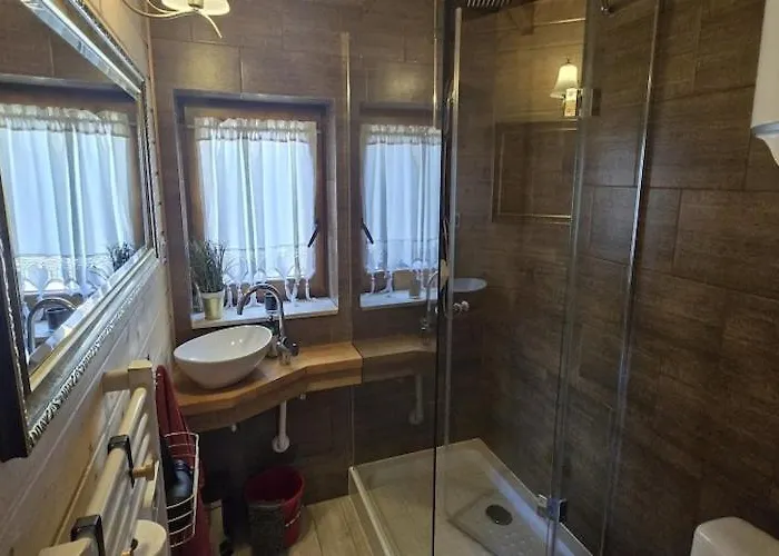 Home, Private Sauna And Jacuzzi Semesterbostad Lipusz